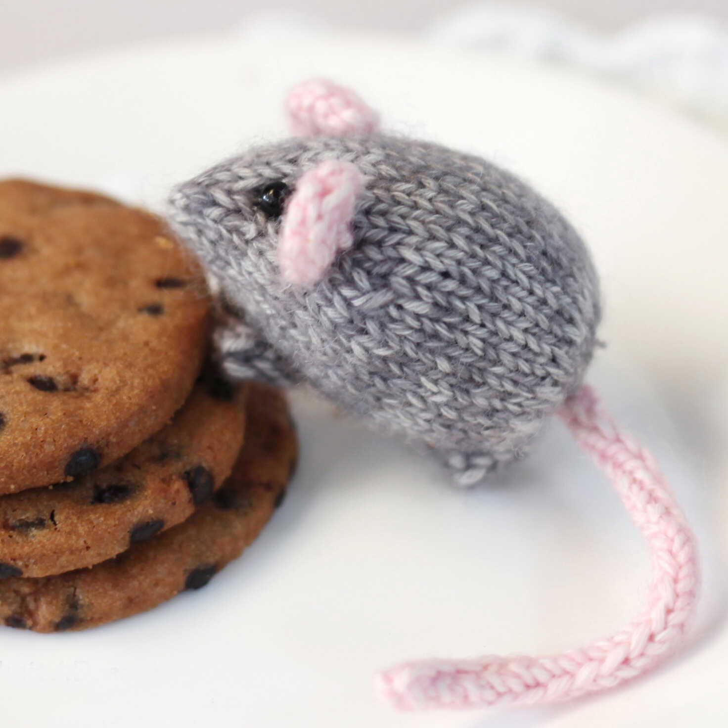 Little mouse knitting pattern
